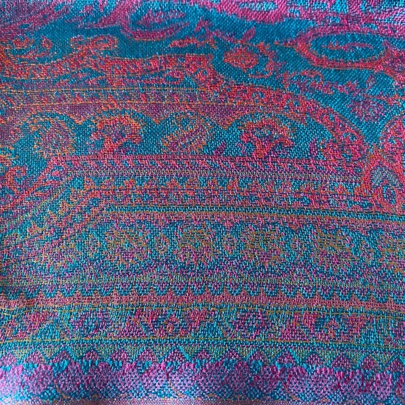 Azalea Silk of Como (Italy) Scarf 100% Silk - Picture 3 of 4